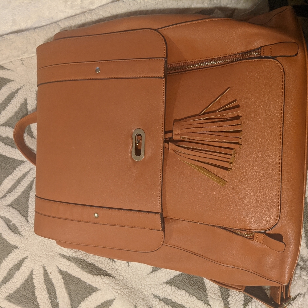 Backpack - Picture 2 of 3
